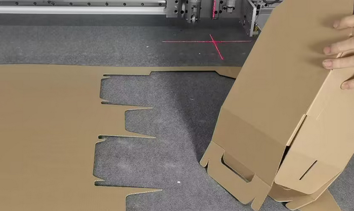 Handheld box cutting